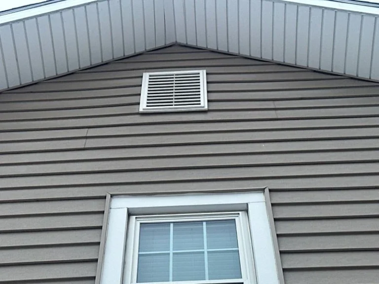 Soffit and Fascia Damage: How to Spot Hidden Water Intrusion Early